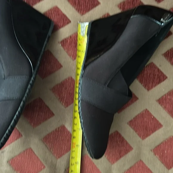 Anne Klein sport woman’s black wedge heel pumps textile upper Aktarence sz 7.5M🌹 - Picture 13 of 17